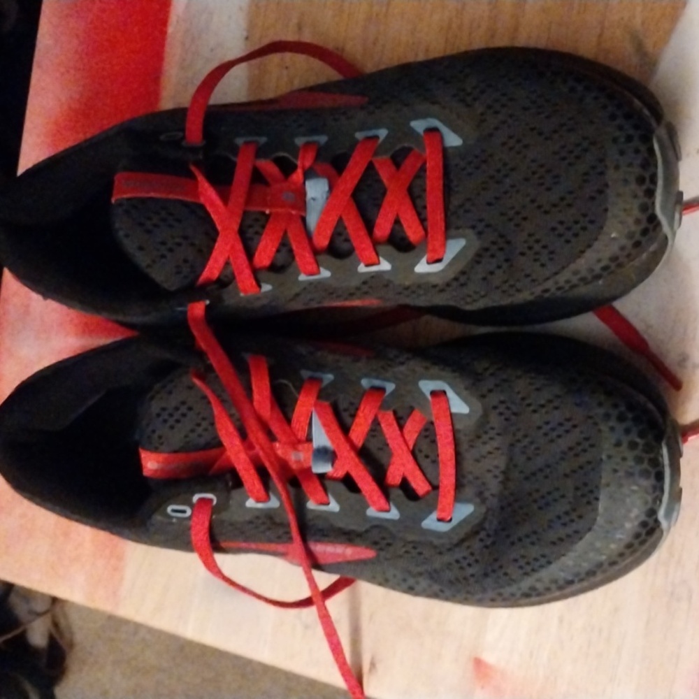 Brooks Divide 3